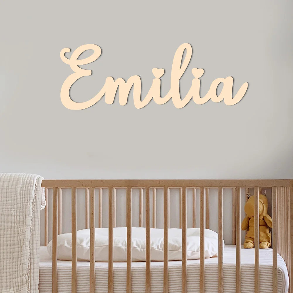 Panneau de nom personnalisé en bois, décor mural de pépinière, mots inoffensifs sécurisés, signe de nom de chambre de bébé en bois.